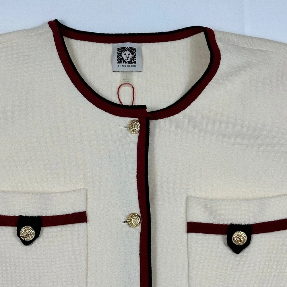 Anne Klein Cream Knit‎ Cardigan Burgundy Trim Gold Lion Button Lady Jacket Small